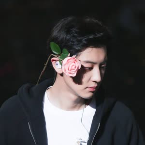 灿烈生日趴#【朴灿烈】#灿烈生日趴# 春暖花开