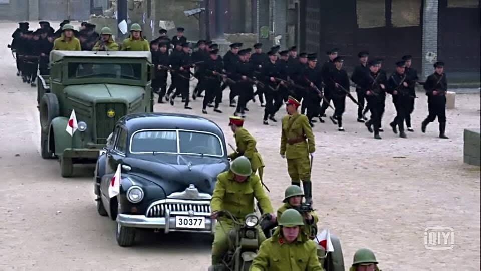 侦缉队来虎头湾的时候有这么多人,去蛇岛的时候咋就只剩十几个了?